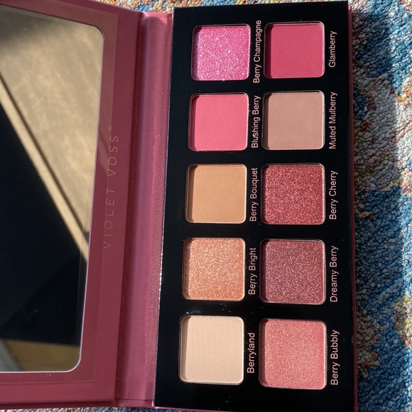 Violet Voss berries n cream dream eyeshadow palette - Picture 3 of 5